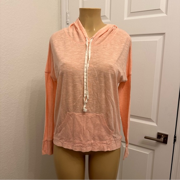American Eagle Outfitters Peach Hoodie - Picture 1 of 3